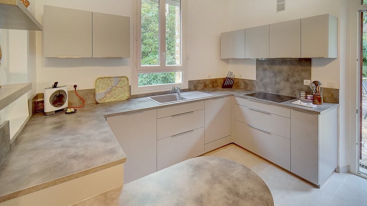 Photo of Kitchen in California - Pezou
