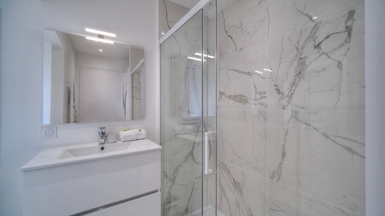 Photo of Bathroom in Carnot