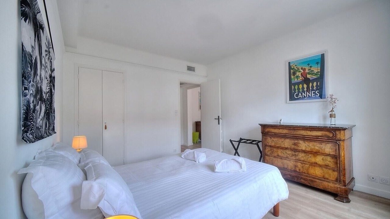 Photo of Bedroom in Carnot