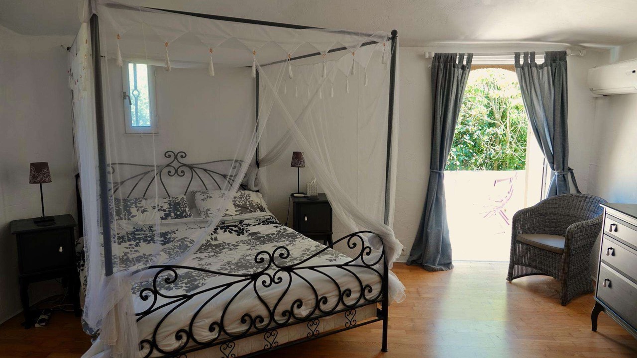 Photo of Bedroom in Chateauneuf-Grasse