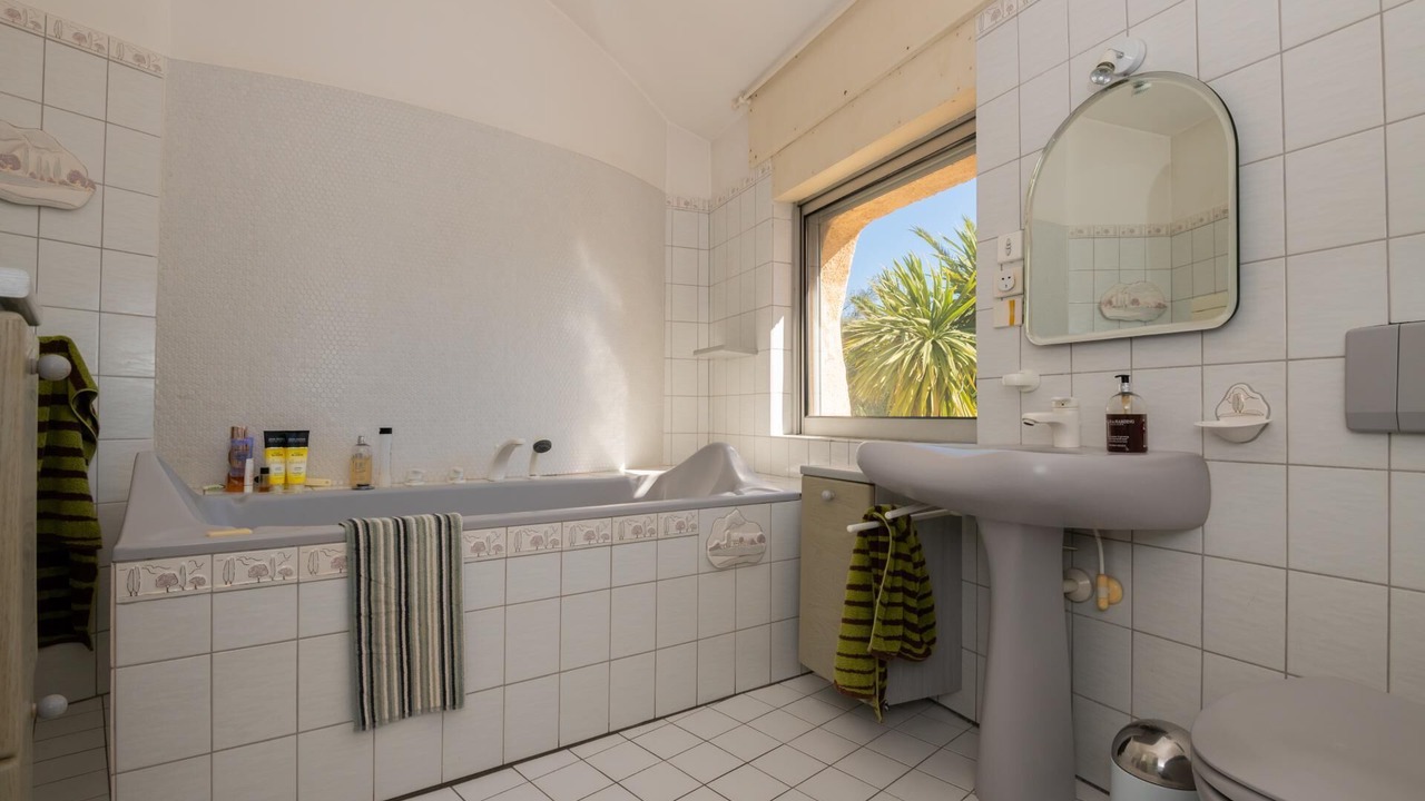 Photo of Bathroom in Chateauneuf-Grasse