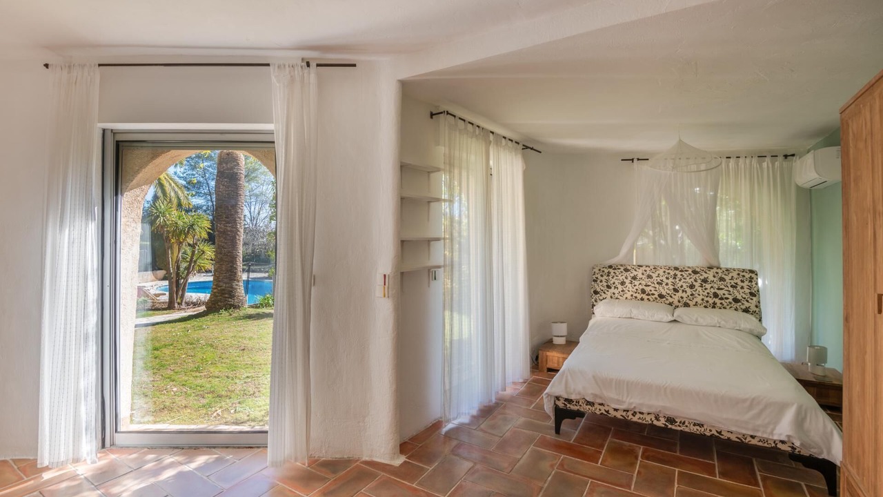 Photo of Bedroom in Chateauneuf-Grasse