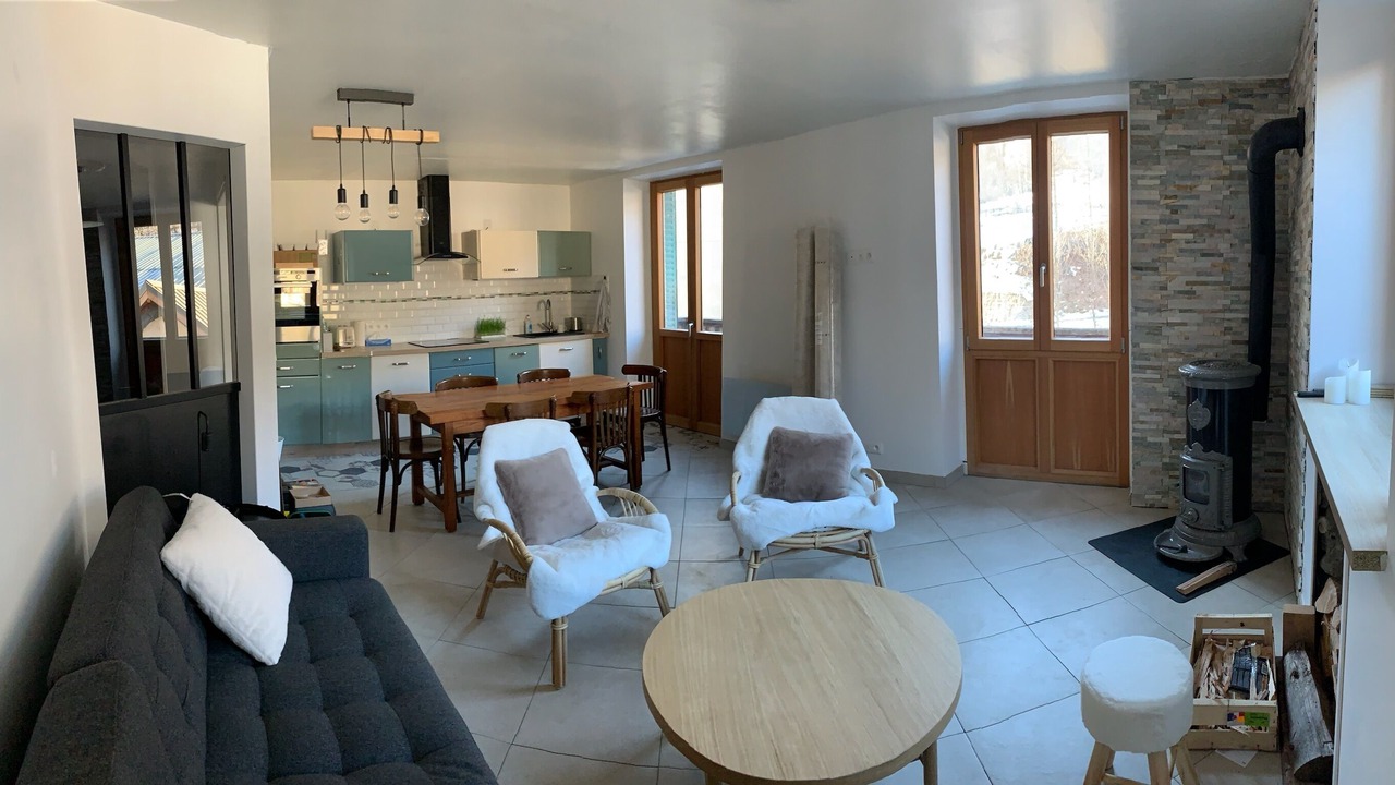 Photo of Livingroom in Chantemerle