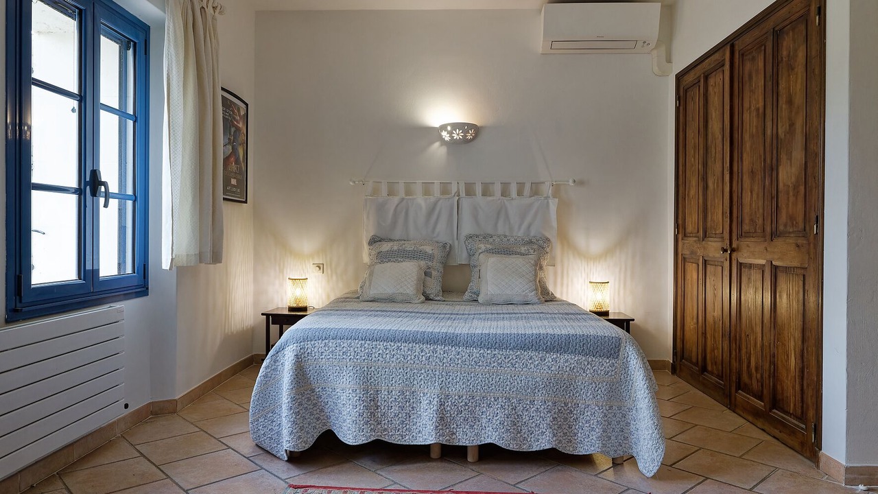 Photo of Bedroom in Eygalieres
