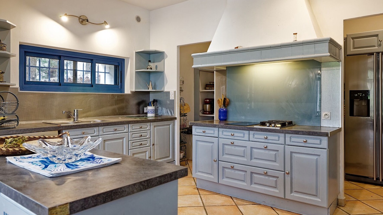Photo of Kitchen in Eygalieres