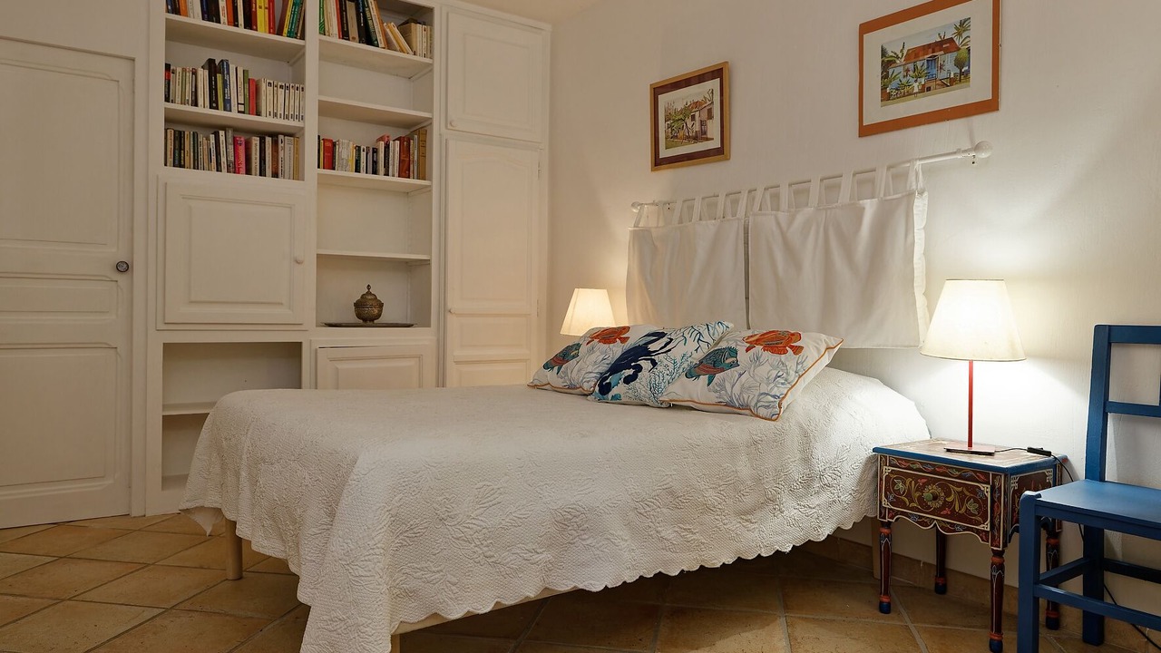 Photo of Bedroom in Eygalieres