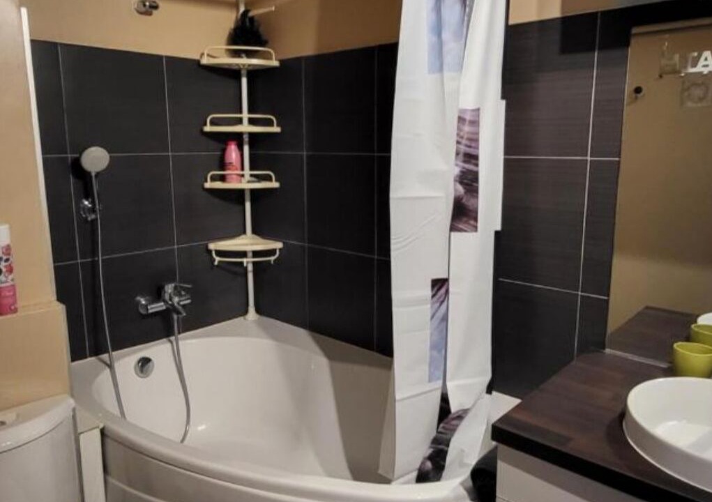 Photo of Bathroom in Avignon City Centre