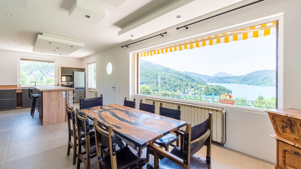 Photo of Livingroom in Saint-Julien-du-Verdon
