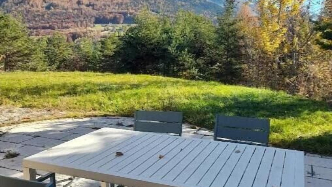 Photo of Outdoor in Montclar