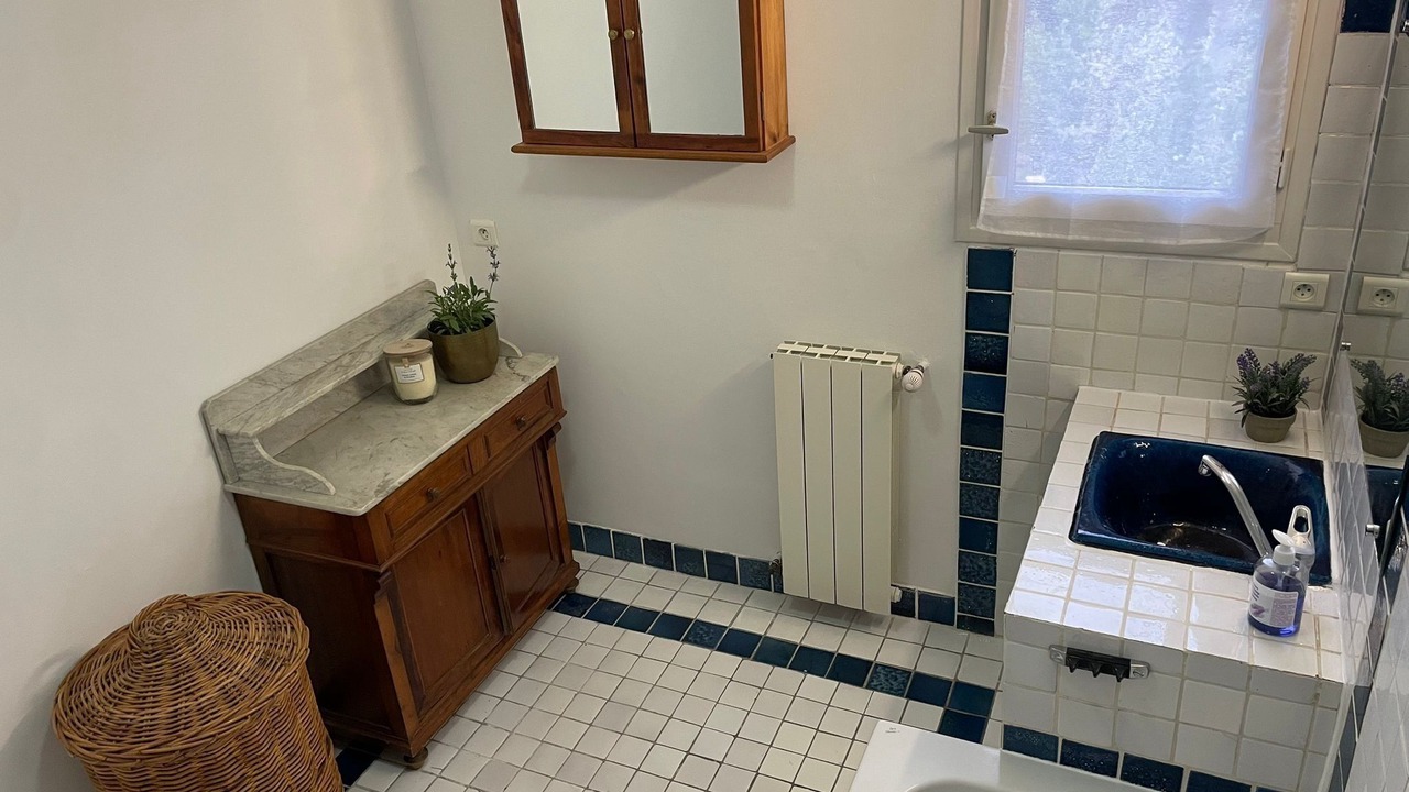 Photo of Bathroom in Tourtour