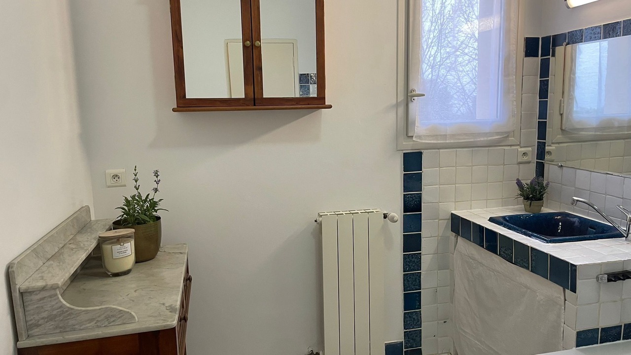Photo of Bathroom in Tourtour