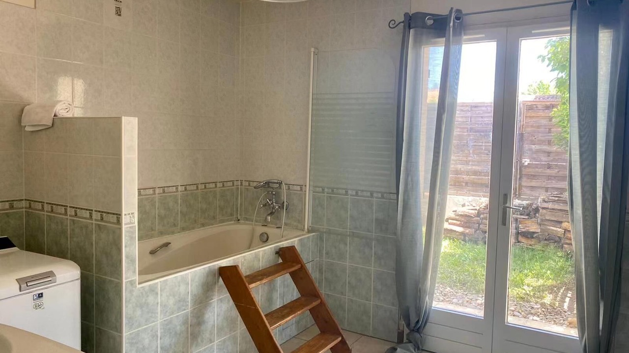 Photo of Bathroom in Avignon