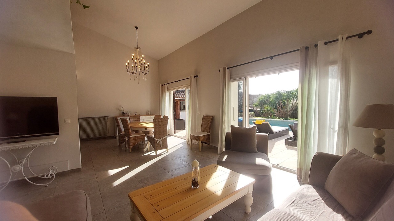 Photo of Livingroom in Mandelieu-La-Napoule