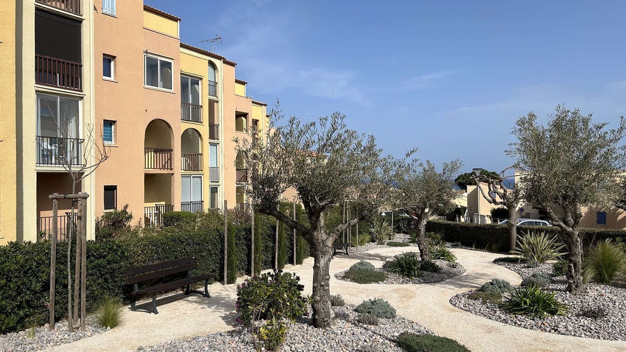 Photo of Outdoor in Saint-Pierre-la-Mer