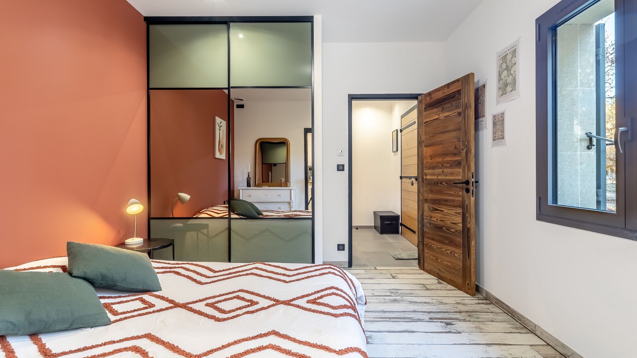 Photo of Bedroom in Velleron