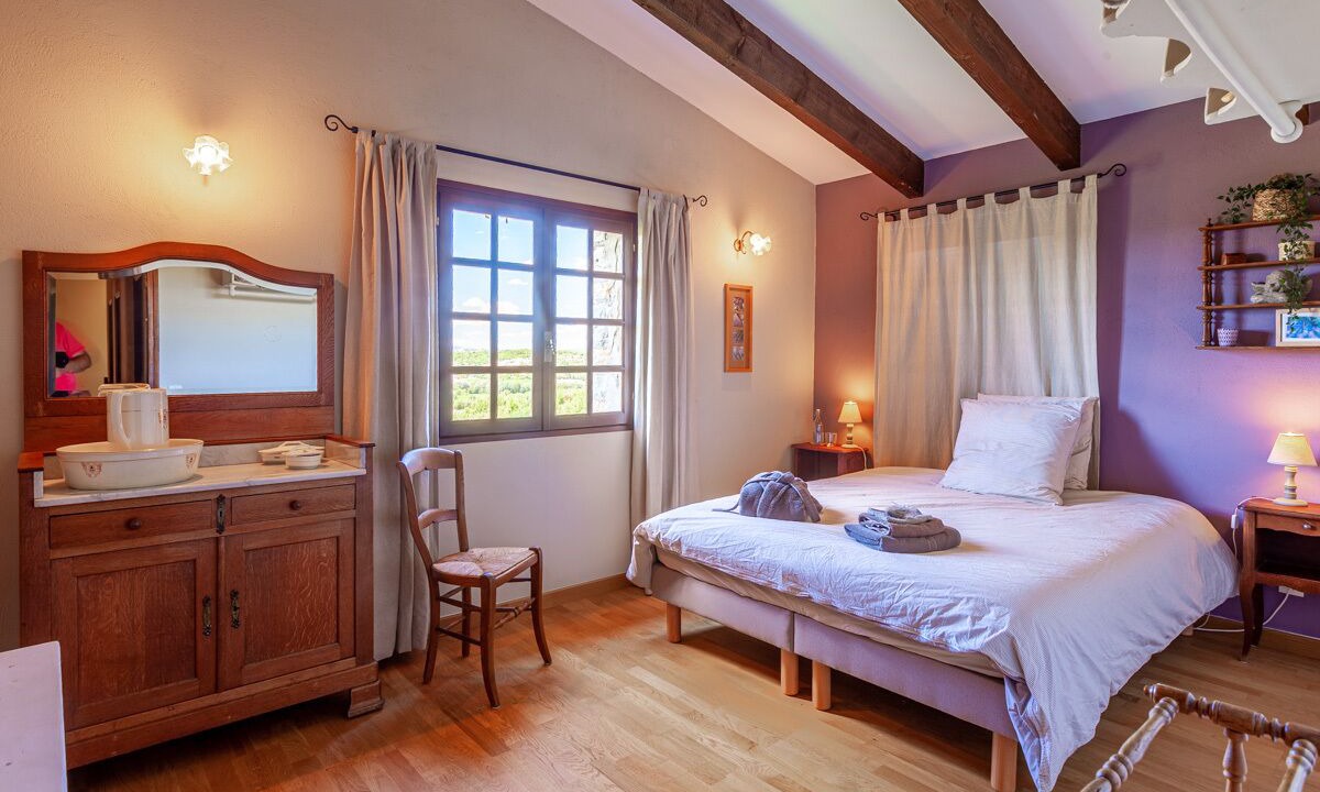 Photo of Bedroom in Saint-Cesaire-de-Gauzignan