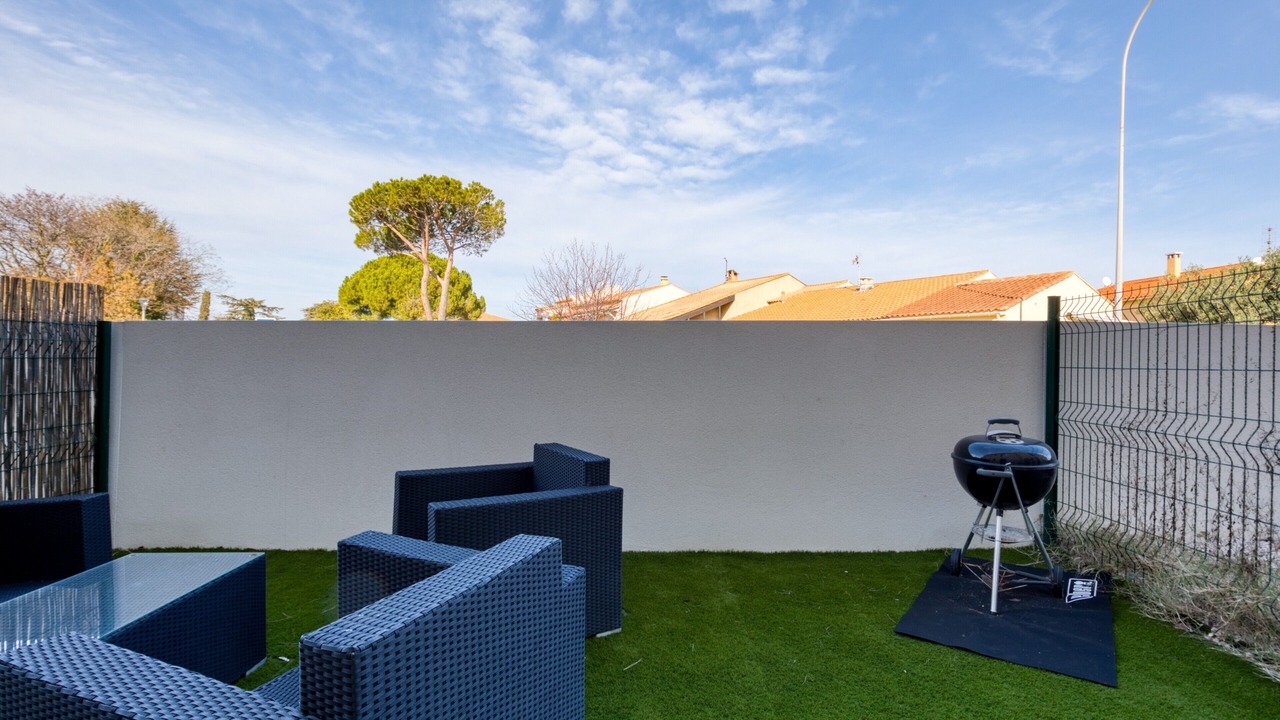 Photo of Patio Balcony in Meze