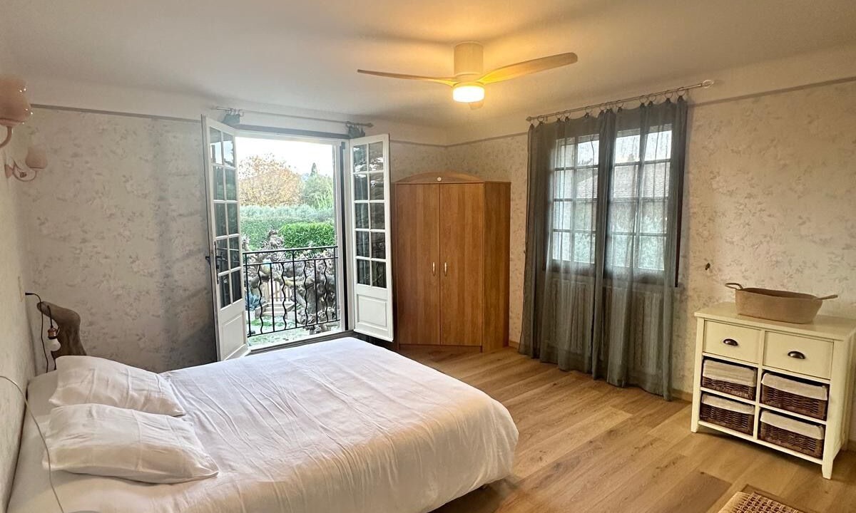 Photo of Bedroom in Eygalieres