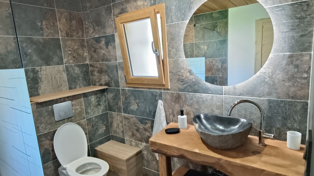 Photo of Bathroom in Cervieres
