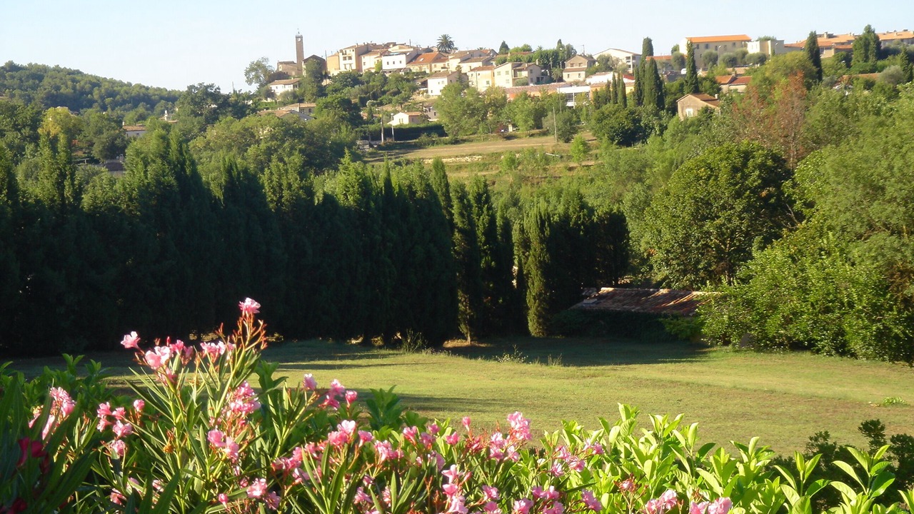 Photo of Others in Chateauneuf-Grasse