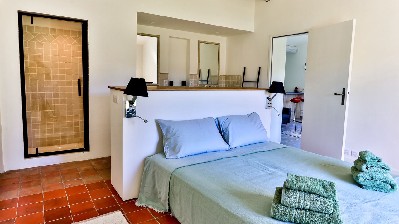 Photo of Bedroom in St.-Remy-de-Provence