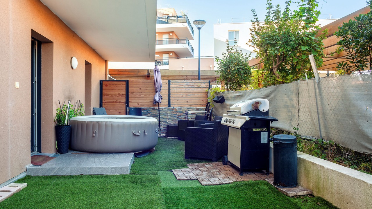 Photo of Patio Balcony in Les Baumettes