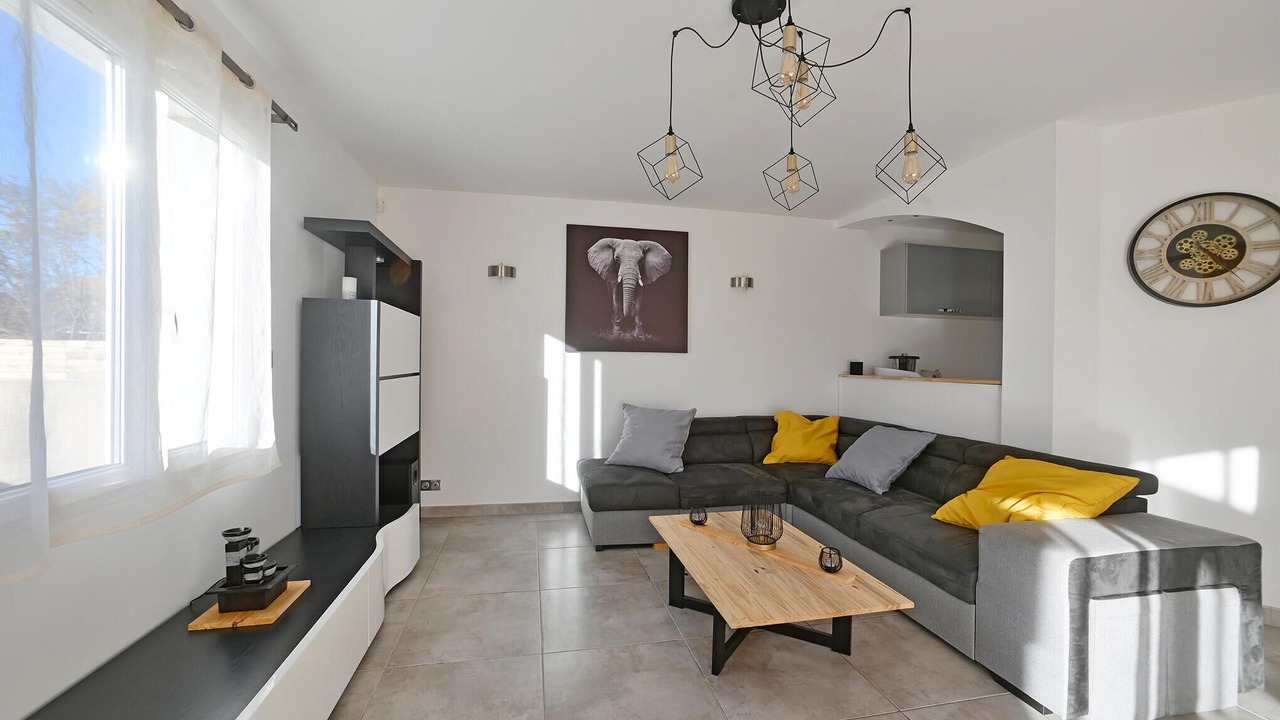 Photo of Bedroom in Raphele-les-Arles