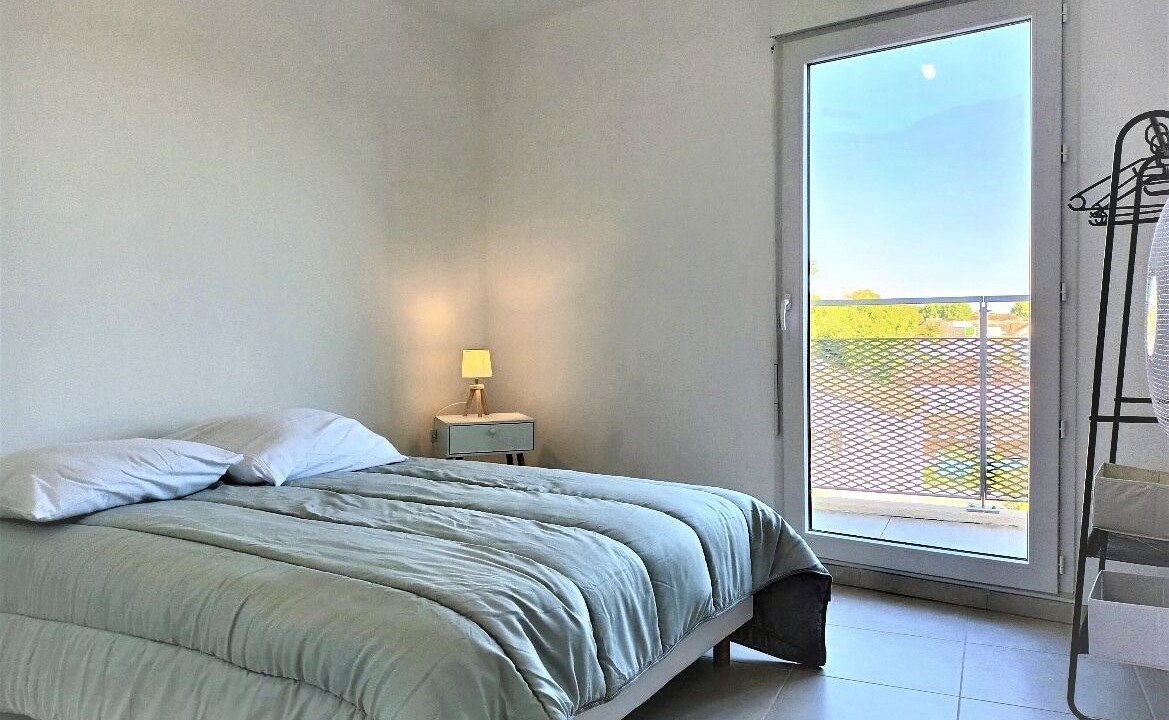 Photo of Bedroom in Raphele-les-Arles