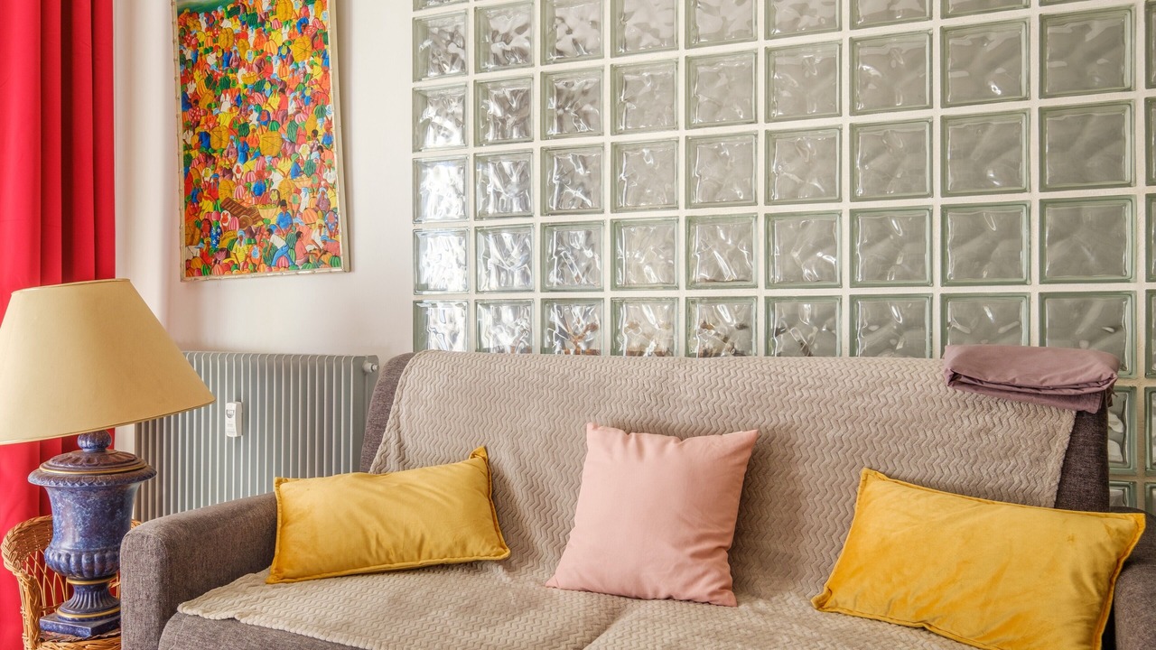Photo of Livingroom in California - Pezou