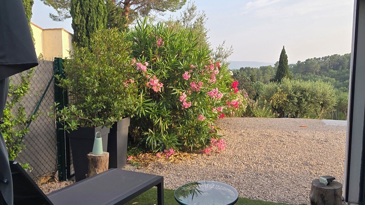 Photo of Patio Balcony in Cotignac
