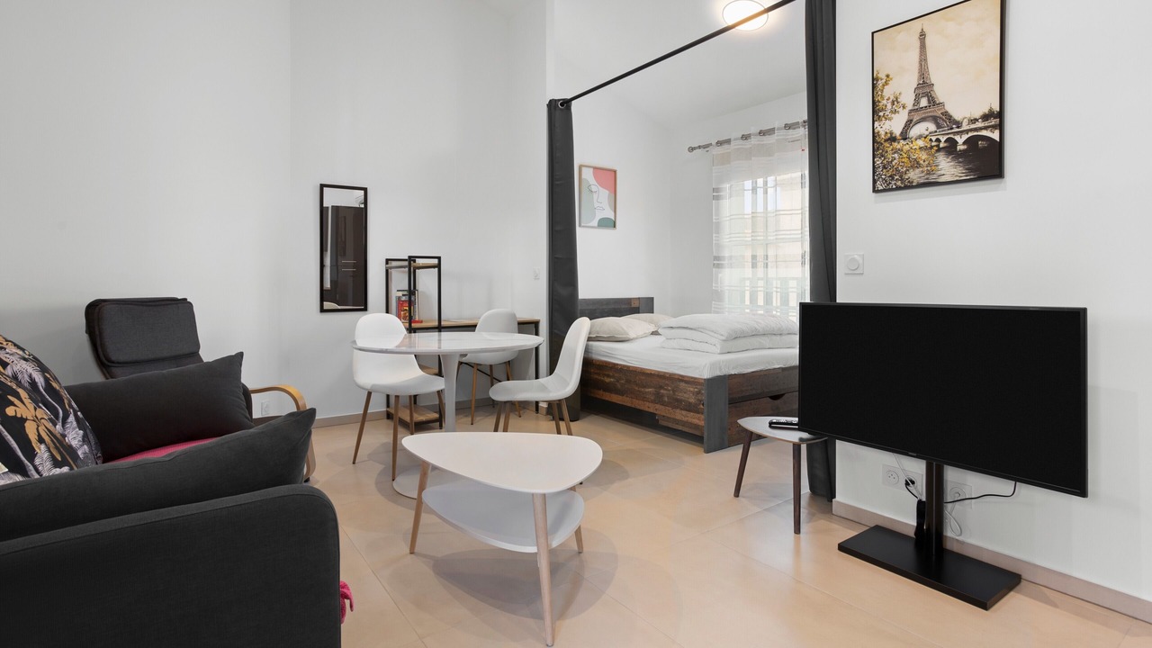 Photo of Bedroom in Frejus Plage