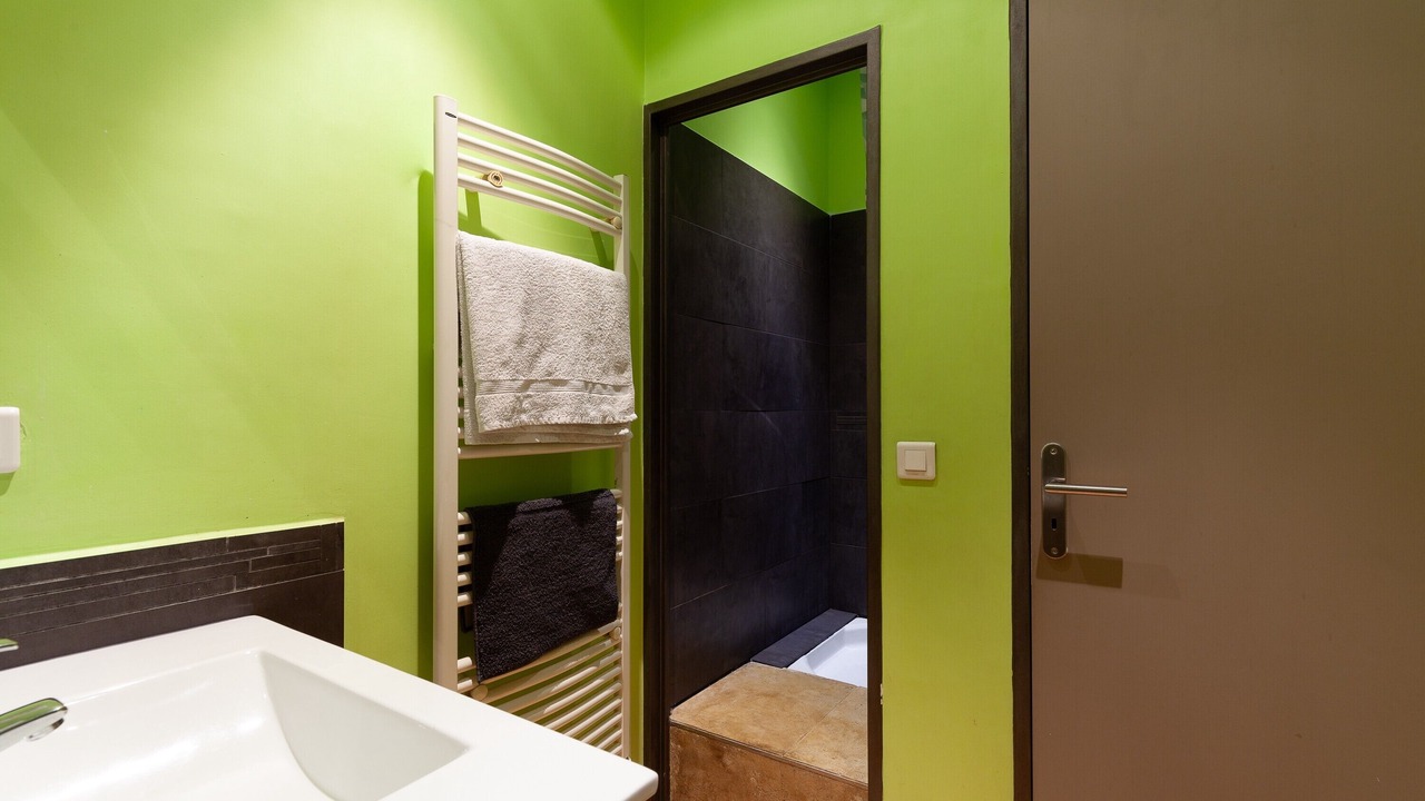 Photo of Bathroom in Opera