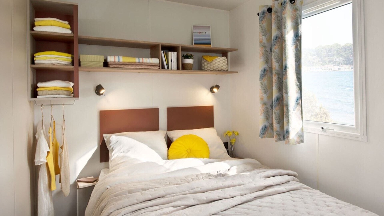 Photo of Bedroom in Saint-Mitre-les-Remparts