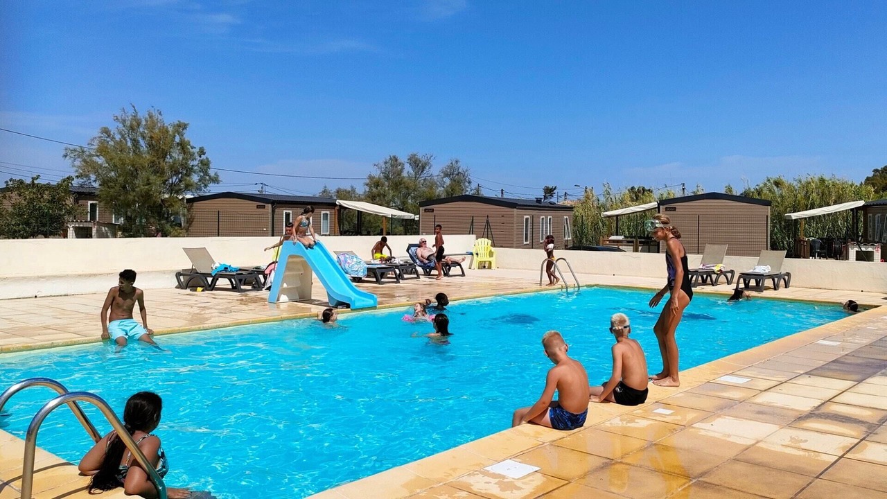 Photo of Outdoor in Saint-Mitre-les-Remparts