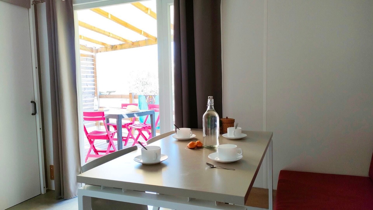 Photo of Livingroom in Saint-Mitre-les-Remparts
