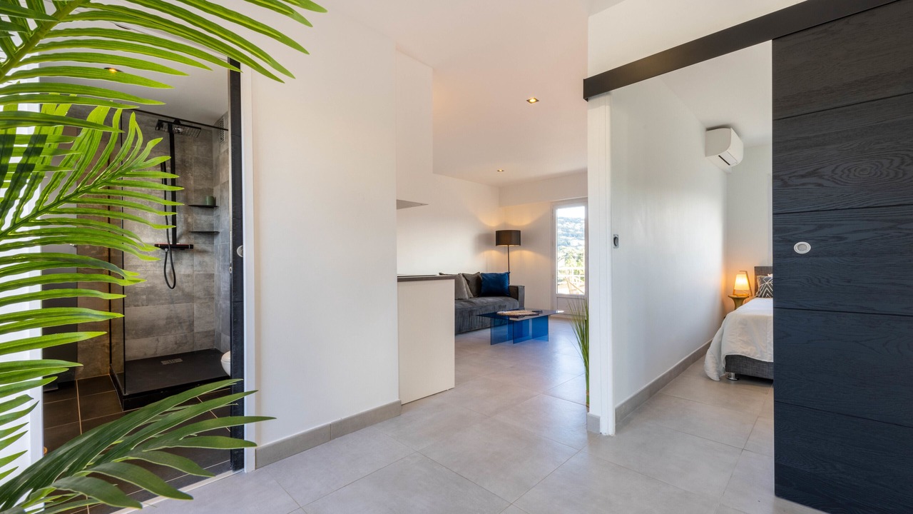 Photo of Bedroom in Carnot
