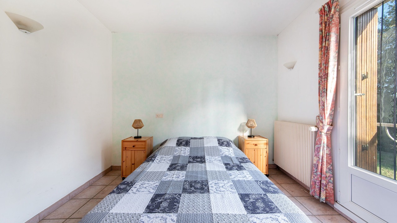 Photo of Bedroom in Montmeyan