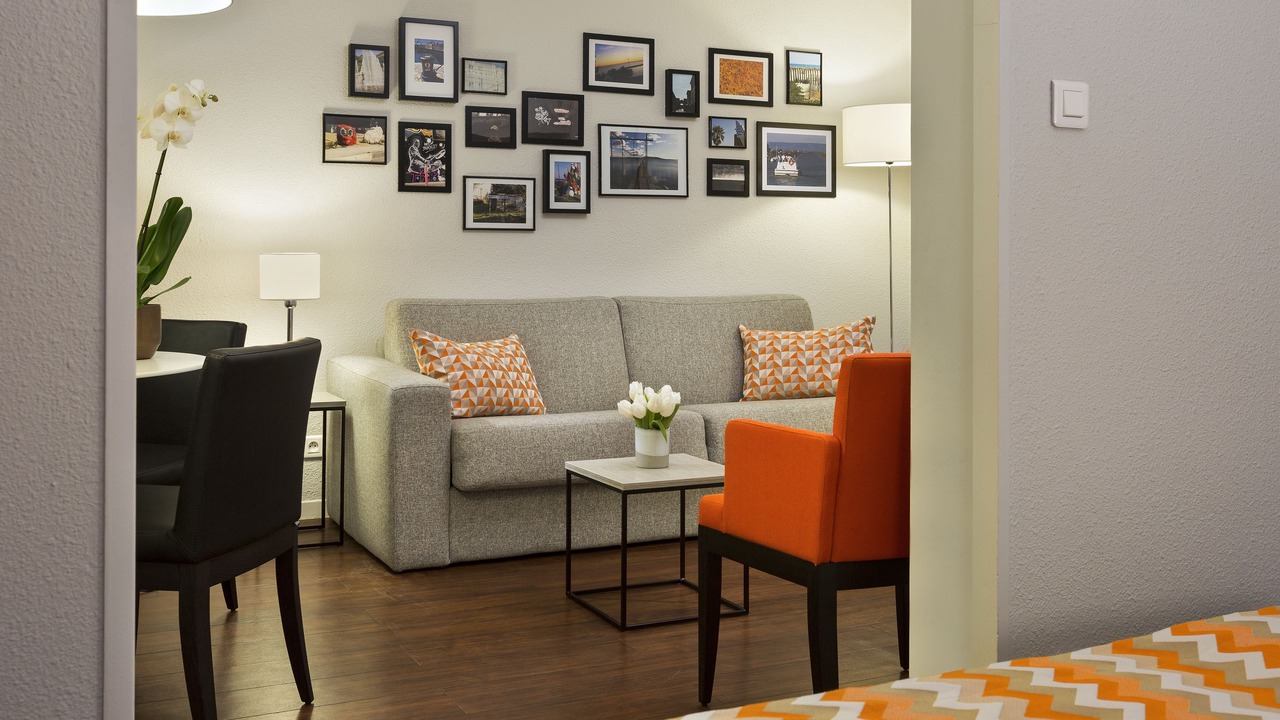 Photo of Bedroom in Antigone