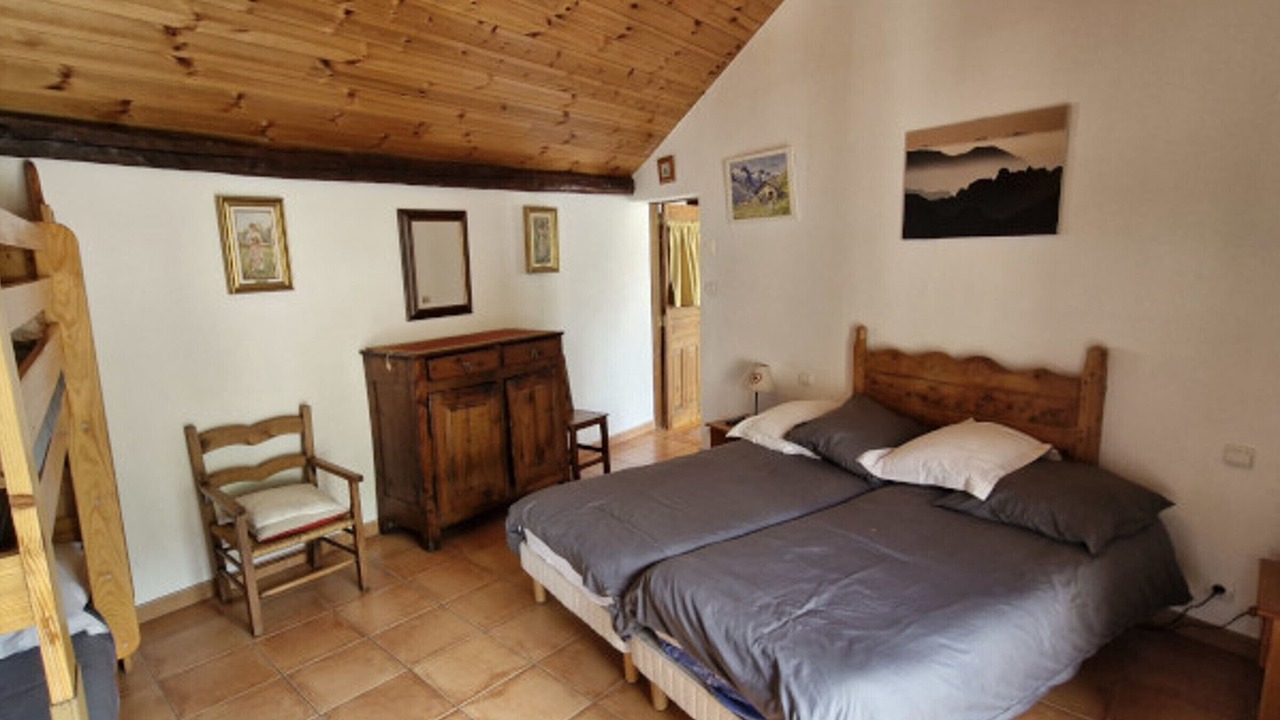 Photo of Bedroom in Chantemerle