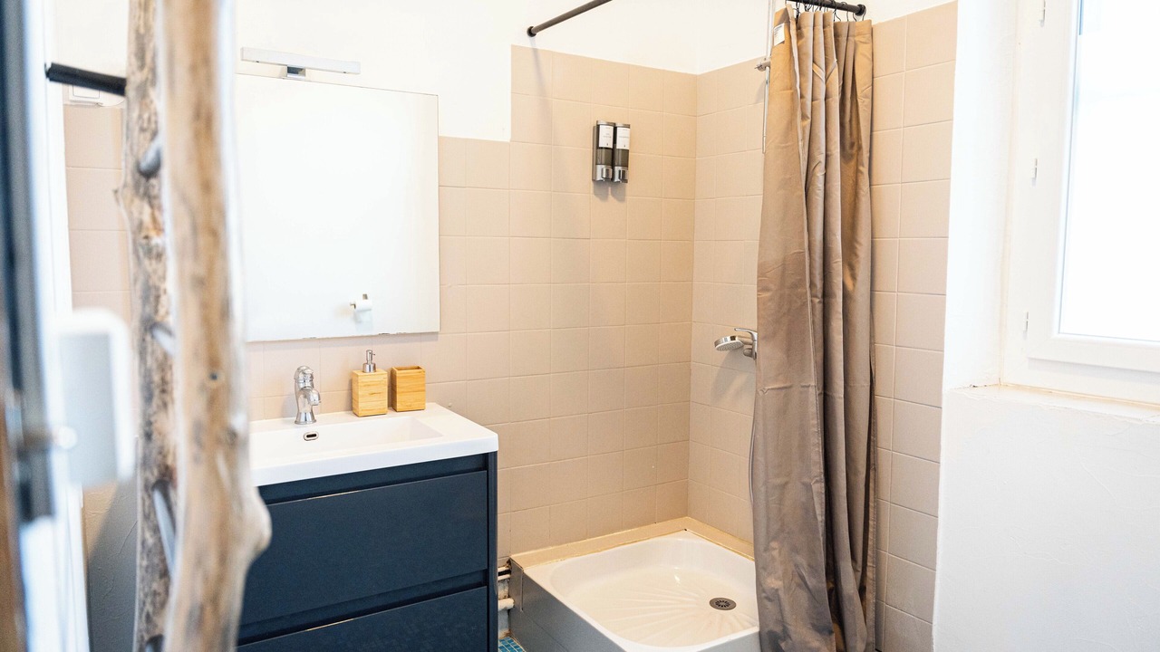 Photo of Bathroom in Salin-de-Giraud