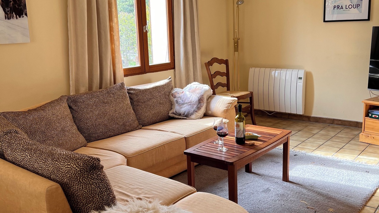Photo of Livingroom in Enchastrayes