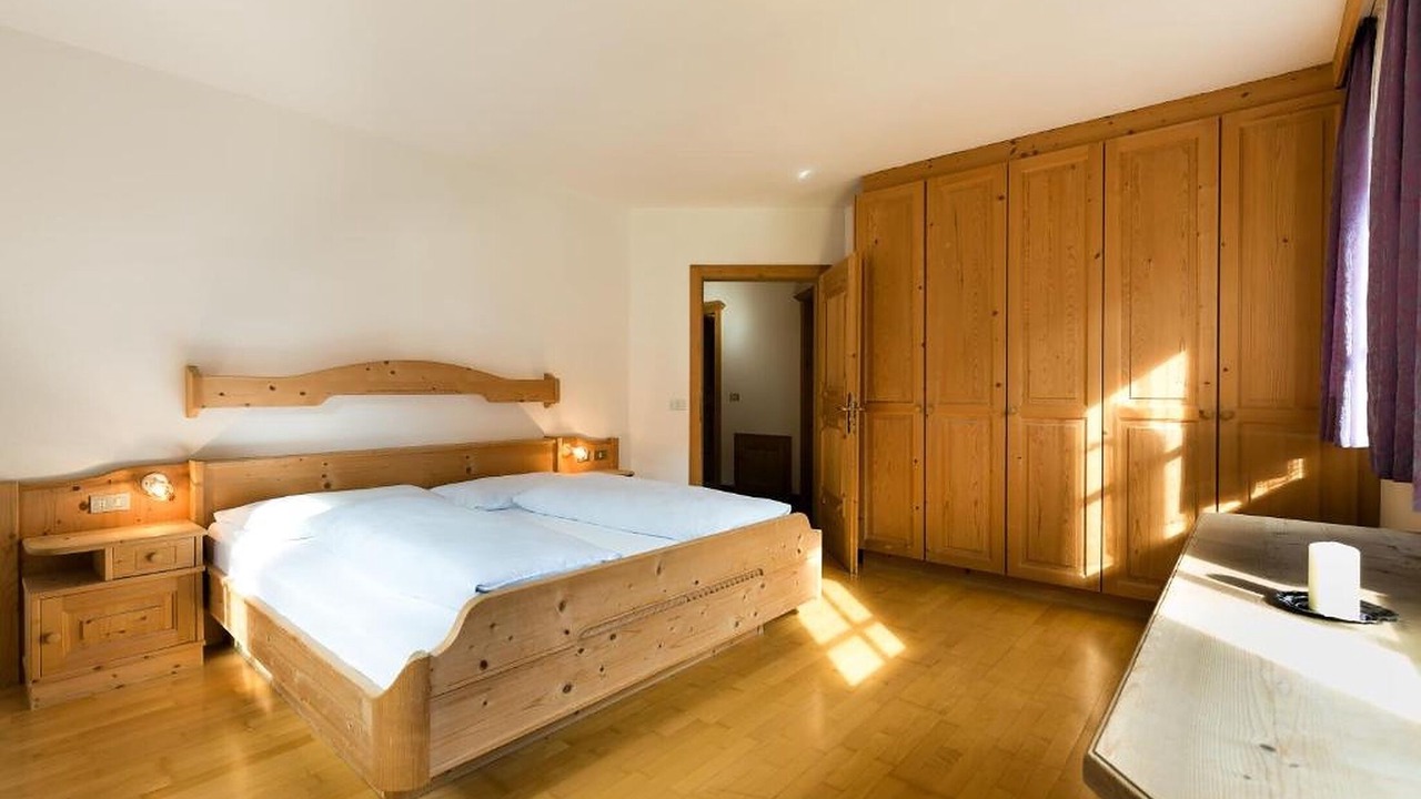 Photo of Bedroom in Racines