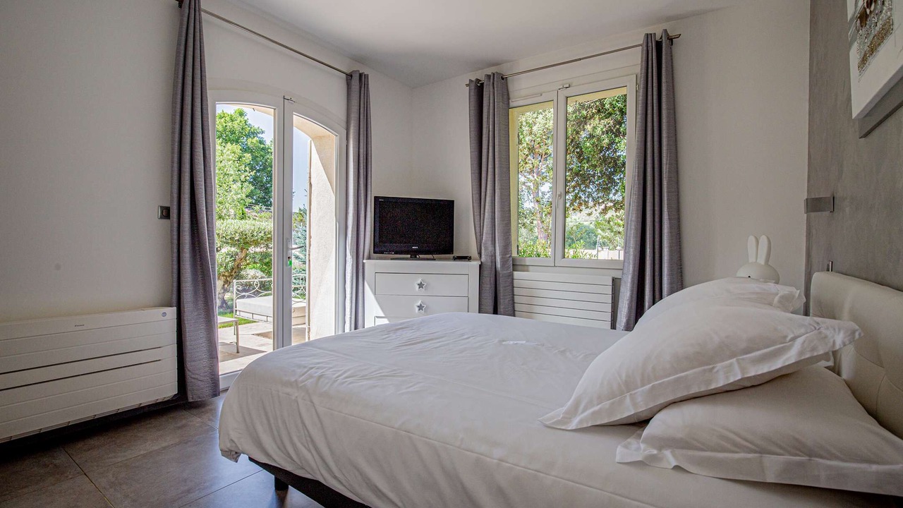 Photo of Bedroom in Orgon