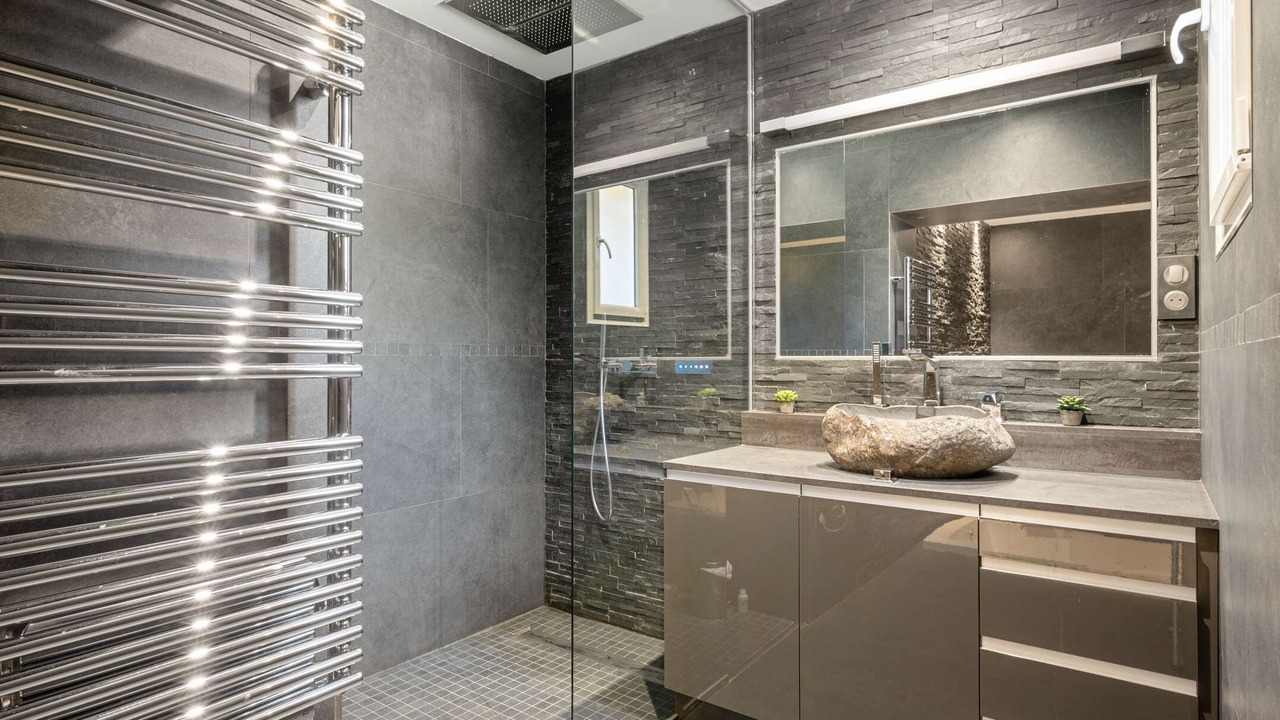 Photo of Bathroom in Orgon