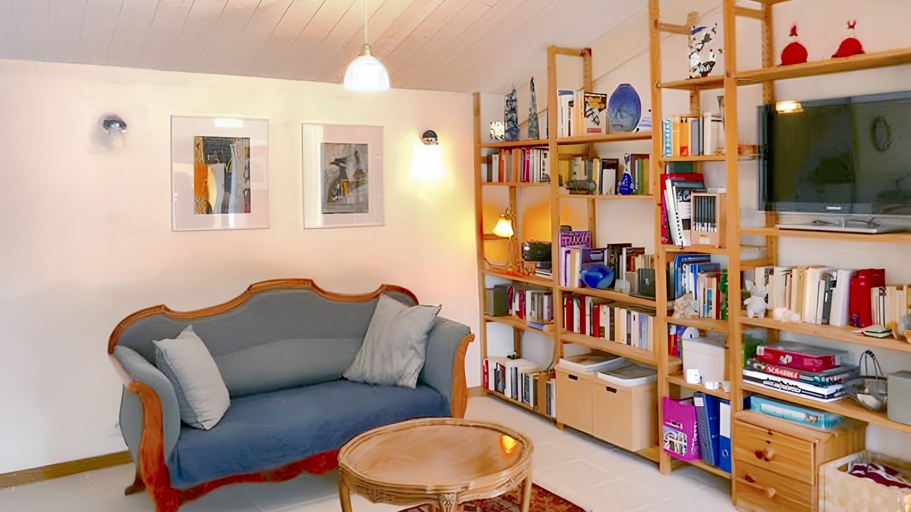 Photo of Livingroom in Saint-Quentin-la-Poterie