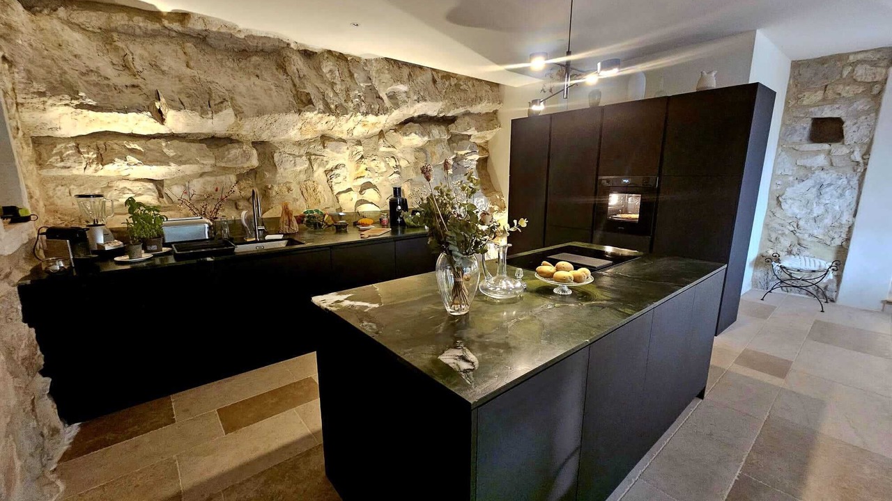 Photo of Kitchen in Les Baux-de-Provence