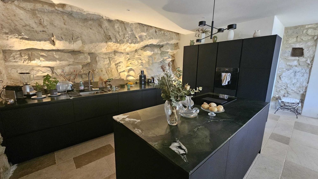 Photo of Kitchen in Les Baux-de-Provence