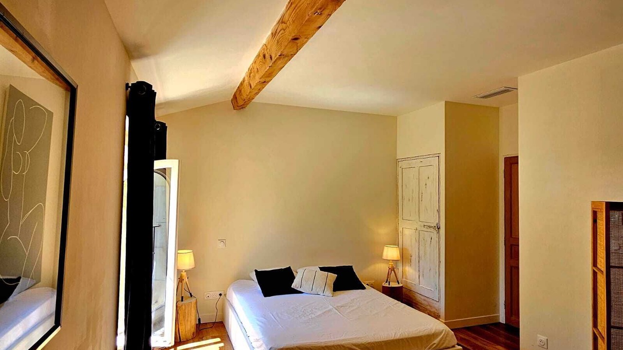 Photo of Bedroom in Les Baux-de-Provence