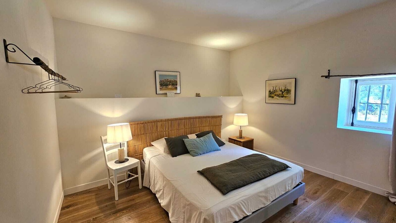 Photo of Bedroom in Les Baux-de-Provence