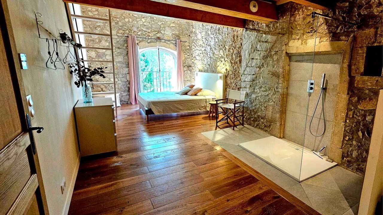 Photo of Bedroom in Les Baux-de-Provence